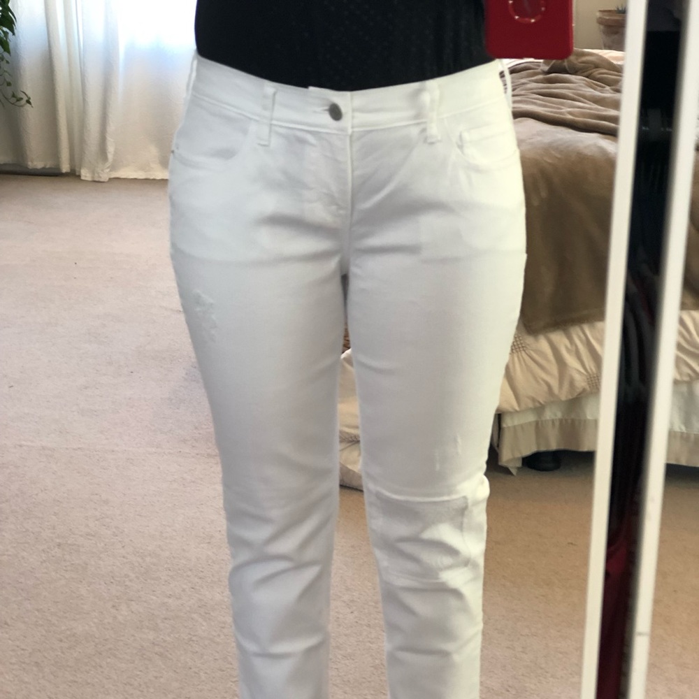 NWOT Old Navy Boyfriend Jeans (White)